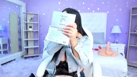 Scarlette  online show from 12.20.25