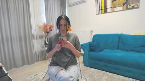 Scarlett online show from 03.31.26