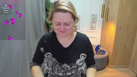 Snapshot of scarlettsoft chatting on 12.03.24 Scarlett online show from 12.03.24