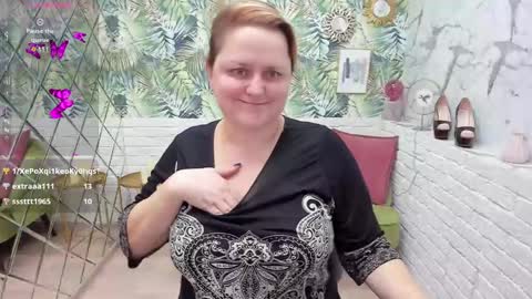 Snapshot of scarlettsoft chatting on 01.23.25 Scarlett online show from 01.23.25