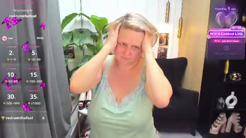 Snapshot of scarlettsoft chatting on 06.29.26 Scarlett online show from 06.29.26