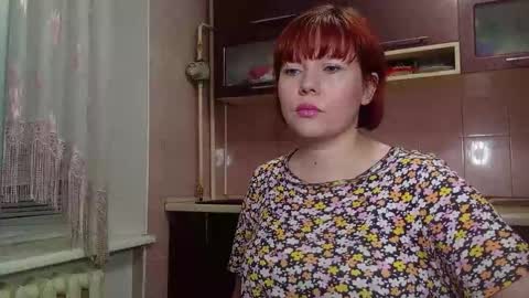 Snapshot of scarlettwave chatting on 12.22.25 Anya online show from 12.22.25