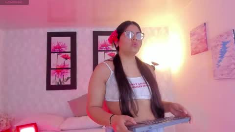 Snapshot of scarlettwhitmore chatting on 10.12.25 Scarlett Whitmore online show from 10.12.25