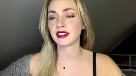 Snapshot of scarlettxblonde chatting on 05.07.26 ScarlettxBlonde online show from 05.07.26
