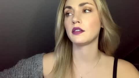 Snapshot of scarlettxblonde chatting on 05.08.26 ScarlettxBlonde online show from 05.08.26
