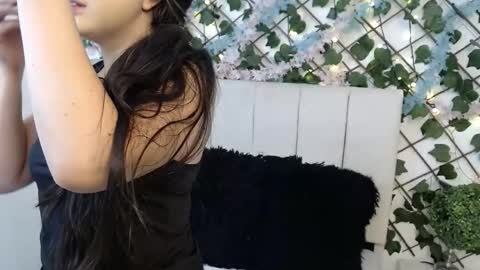 Snapshot of sccarlettjonnes chatting on 01.16.26 SCARLET online show from 01.16.26