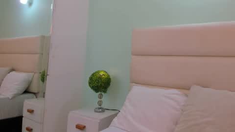 Snapshot of sccarlettjonnes chatting on 03.15.26 SCARLET online show from 03.15.26