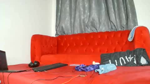 scentedfriction online show from 02.03.26