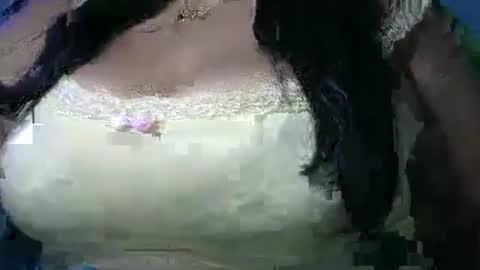 Snapshot of schoco_milf chatting on 04.24.26 mai latina online show from 04.24.26