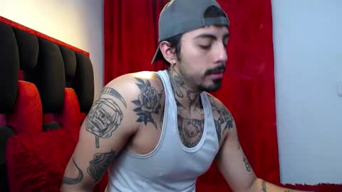 Snapshot of scockpion_ chatting on 04.28.26 Alejandro help me to reach 200 thumps up online show from 04.28.26