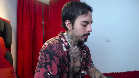 Snapshot of scockpion_ chatting on 05.02.26 Alejandro help me to reach 200 thumps up online show from 05.02.26