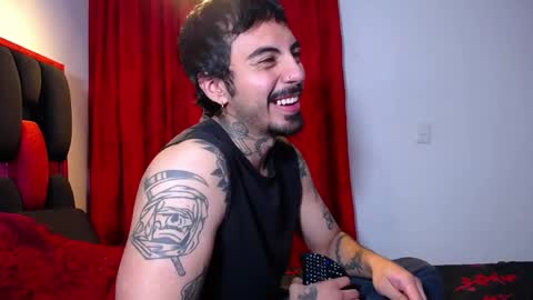 Snapshot of scockpion_ chatting on 05.07.26 Alejandro help me to reach 200 thumps up online show from 05.07.26