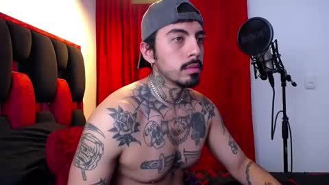 Snapshot of scockpion_ chatting on 05.16.26 Alejandro help me to reach 200 thumps up online show from 05.16.26