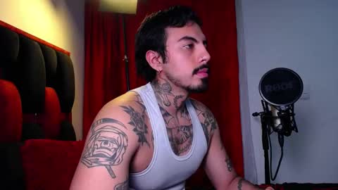 Snapshot of scockpion_ chatting on 05.20.26 Alejandro help me to reach 200 thumps up online show from 05.20.26