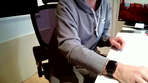 Snapshot of scotsmanx chatting on 11.30.25 scotsmanx online show from 11.30.25