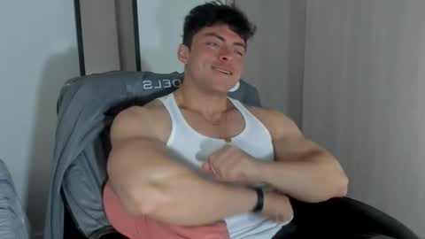 Snapshot of scott__miller chatting on 10.15.25 scott__miller online show from 10.15.25