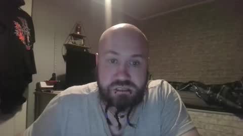 Snapshot of scottish_alien chatting on 04.25.26 Richard James online show from 04.25.26