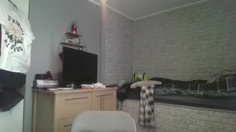 Snapshot of scottish_alien chatting on 04.29.26 Richard James online show from 04.29.26