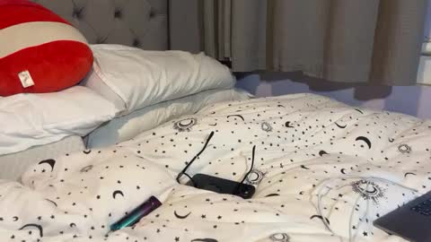 Snapshot of scottish_twink01 chatting on 12.22.24 danny online show from 12.22.24