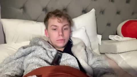 Snapshot of scottish_twink01 chatting on 01.06.25 danny online show from 01.06.25