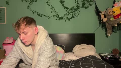 Snapshot of scottish_twink01 chatting on 01.06.25 danny online show from 01.06.25