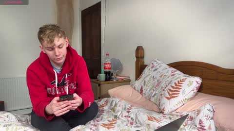 Snapshot of scottish_twink01 chatting on 01.07.25 danny online show from 01.07.25