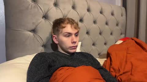 Snapshot of scottish_twink01 chatting on 01.12.25 danny online show from 01.12.25