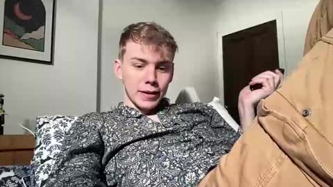 Snapshot of scottish_twink01 chatting on 01.18.25 danny online show from 01.18.25