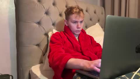 Snapshot of scottish_twink01 chatting on 01.27.25 danny online show from 01.27.25