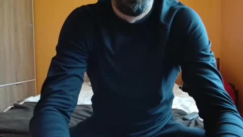 Snapshot of scotty_98 chatting on 12.25.24 scotty_98 online show from 12.25.24