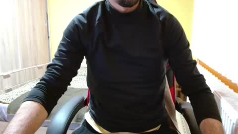 Snapshot of scotty_98 chatting on 01.01.25 scotty_98 online show from 01.01.25