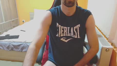 Snapshot of scotty_98 chatting on 01.26.25 scotty_98 online show from 01.26.25