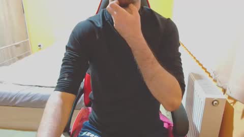 Snapshot of scotty_98 chatting on 01.28.25 scotty_98 online show from 01.28.25