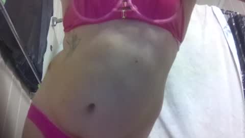 Snapshot of sdraftt45 chatting on 09.30.25 Arin online show from 09.30.25