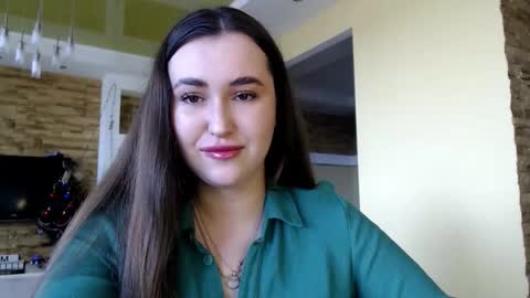 Snapshot of sea_cocktail chatting on 01.09.25 Elizabeth  online show from 01.09.25