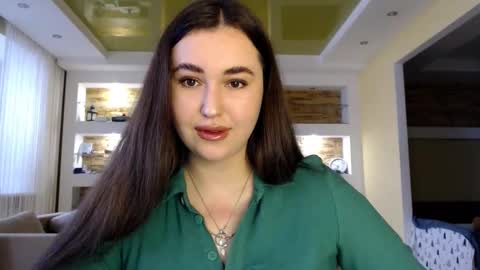 Snapshot of sea_cocktail chatting on 01.24.25 Elizabeth  online show from 01.24.25