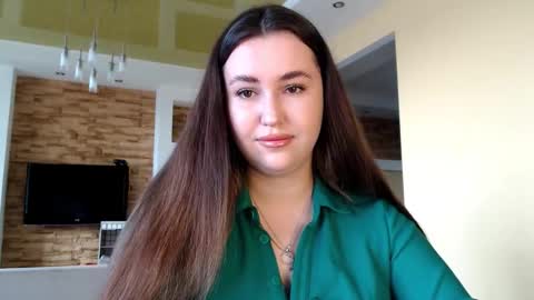 Snapshot of sea_cocktail chatting on 02.03.25 Elizabeth  online show from 02.03.25