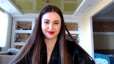 Snapshot of sea_cocktail chatting on 03.07.25 Elizabeth  online show from 03.07.25