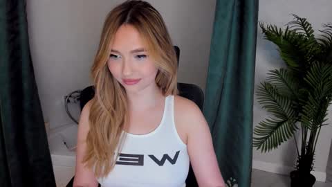 Snapshot of seaebreeze chatting on 12.04.24 Kate online show from 12.04.24