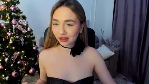 Snapshot of seaebreeze chatting on 12.13.24 Kate online show from 12.13.24