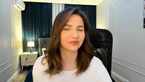 Snapshot of seaebreeze chatting on 03.02.25 Kate online show from 03.02.25