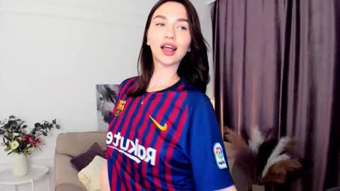 Snapshot of seaebreeze chatting on 09.18.25 Kate online show from 09.18.25