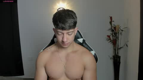 Snapshot of sean_brownx chatting on 06.05.26 Sean online show from 06.05.26