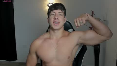 Snapshot of sean_brownx chatting on 06.24.26 Sean online show from 06.24.26