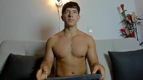 Snapshot of sean_brownx chatting on 07.10.26 Sean online show from 07.10.26