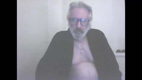 Snapshot of seantheflyer chatting on 09.17.25 seantheflyer online show from 09.17.25