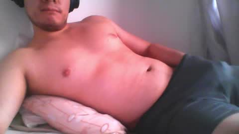 Snapshot of seb5759 chatting on 06.10.26 seb5759 online show from 06.10.26