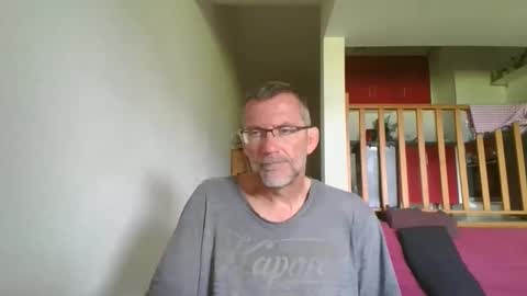 Snapshot of seb846894 chatting on 05.17.26 seb846894 online show from 05.17.26