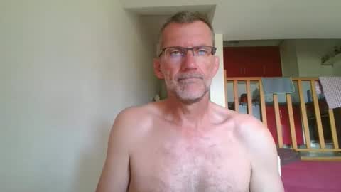 Snapshot of seb846894 chatting on 05.27.26 seb846894 online show from 05.27.26