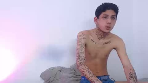  CAMILA Y SEBASTIAN online show from 03.17.26